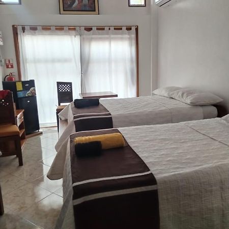 Alojamiento Villa Mar Puerto Ayora  Ngoại thất bức ảnh