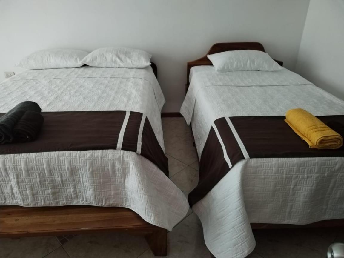 Alojamiento Villa Mar Puerto Ayora  Ngoại thất bức ảnh